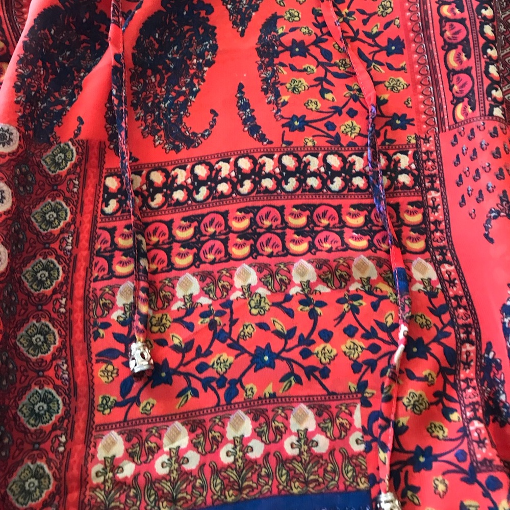 Red boho blouse 🌷 - Picture 4 of 6